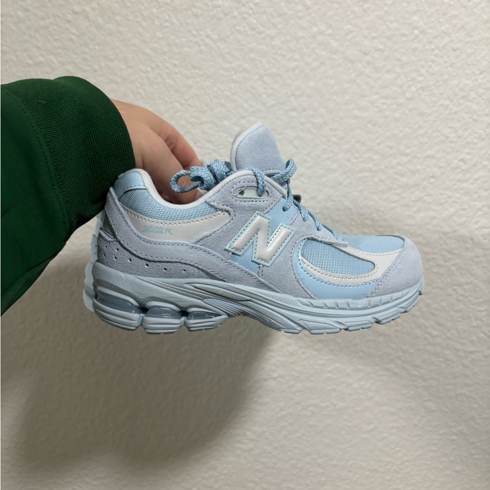 🔥New Balance 2002r Sky Blue Sneakers - Picture 6 of 9